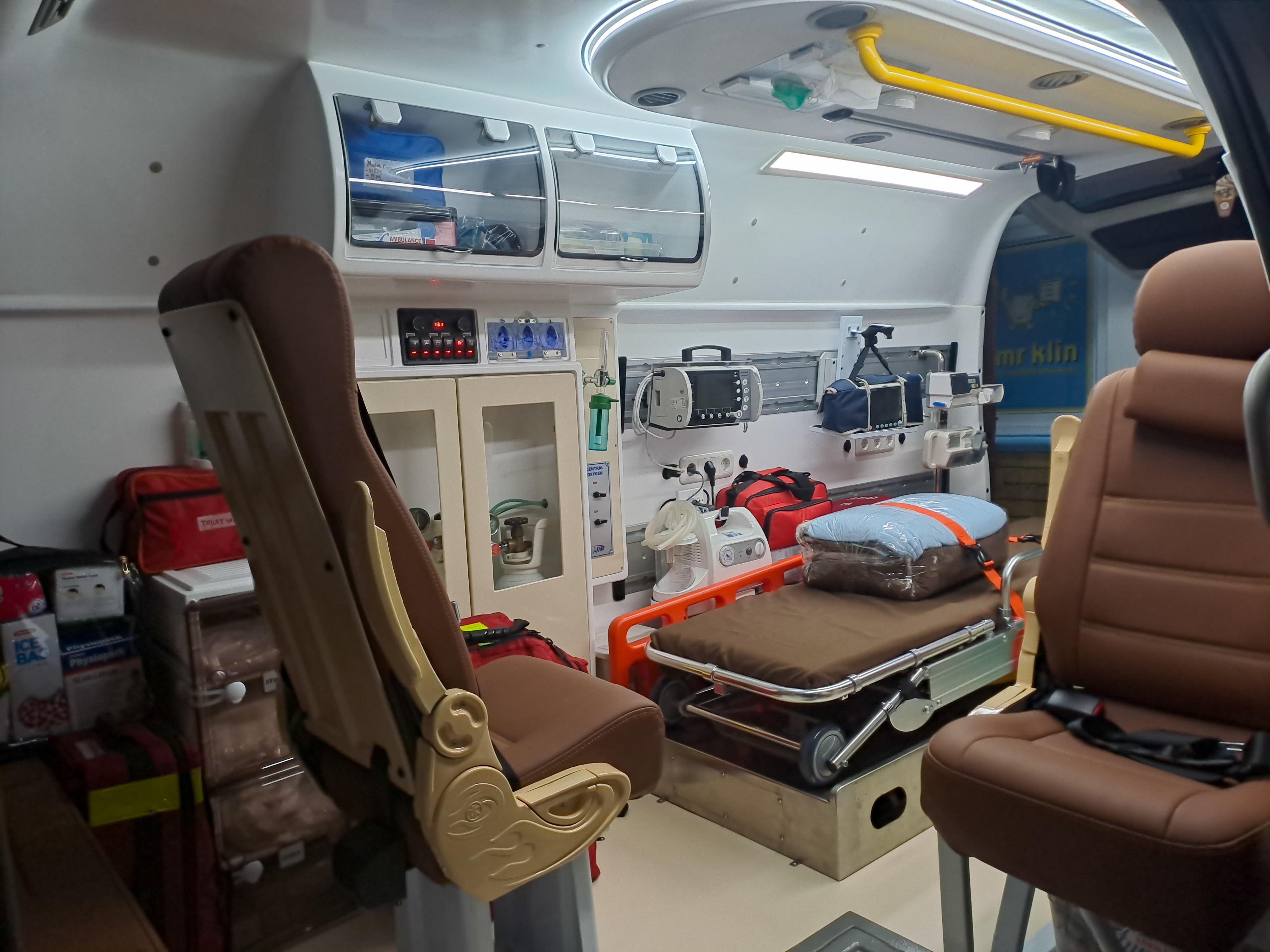 Inovasi Digital dalam Layanan Ambulans: Pesan Cepat Lewat Online
